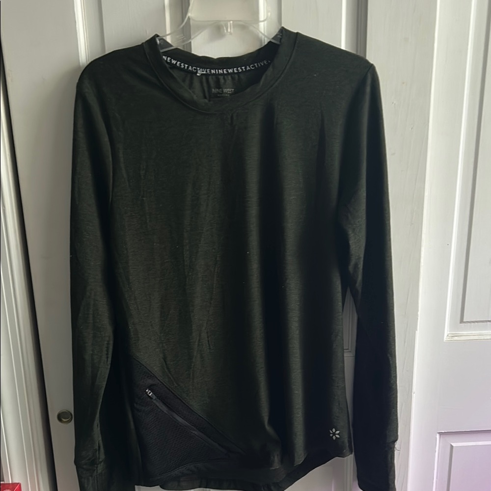 NWT green and Black Long Sleeve Activewear Top